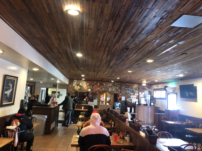 ＜LA発＞ソウルフードとして大人気ロスコーズ／Roscoe'sでチキンとワッフルを！ スタッフブログ たびらば[旅LOVER] 海外旅行情報サイト